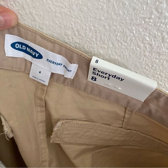 Old Navy Mid high Rise tan beige khaki Shorts 3.5” everyday shorts-8 - Picture 3 of 6